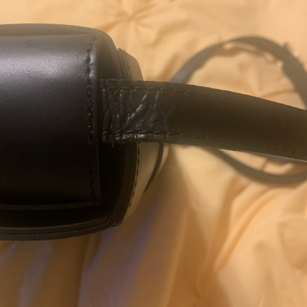 Black Woven Leather handbag - Picture 8 of 9